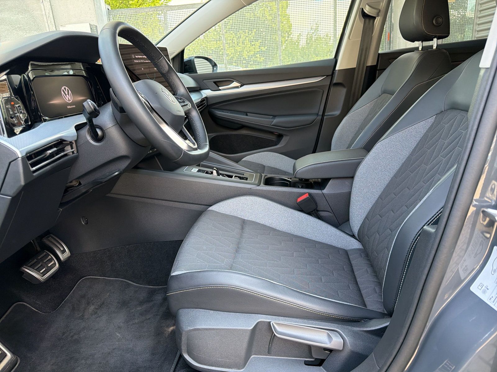 Volkswagen Golf - Bild 12