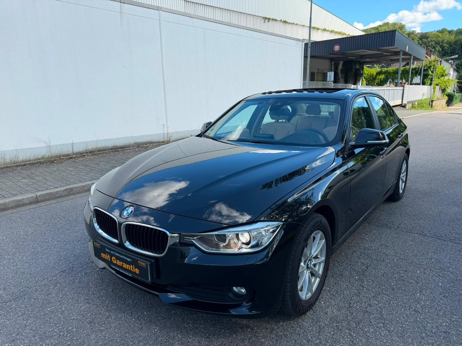 BMW 320 d Limousine Luxury Line Navi Kam HeadUp