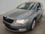 Skoda Superb 1.8 TSI Elegance*Aus 1 Hand, Scheckheft* - gebrauchte Skoda Superb aus dem Jahr 2011