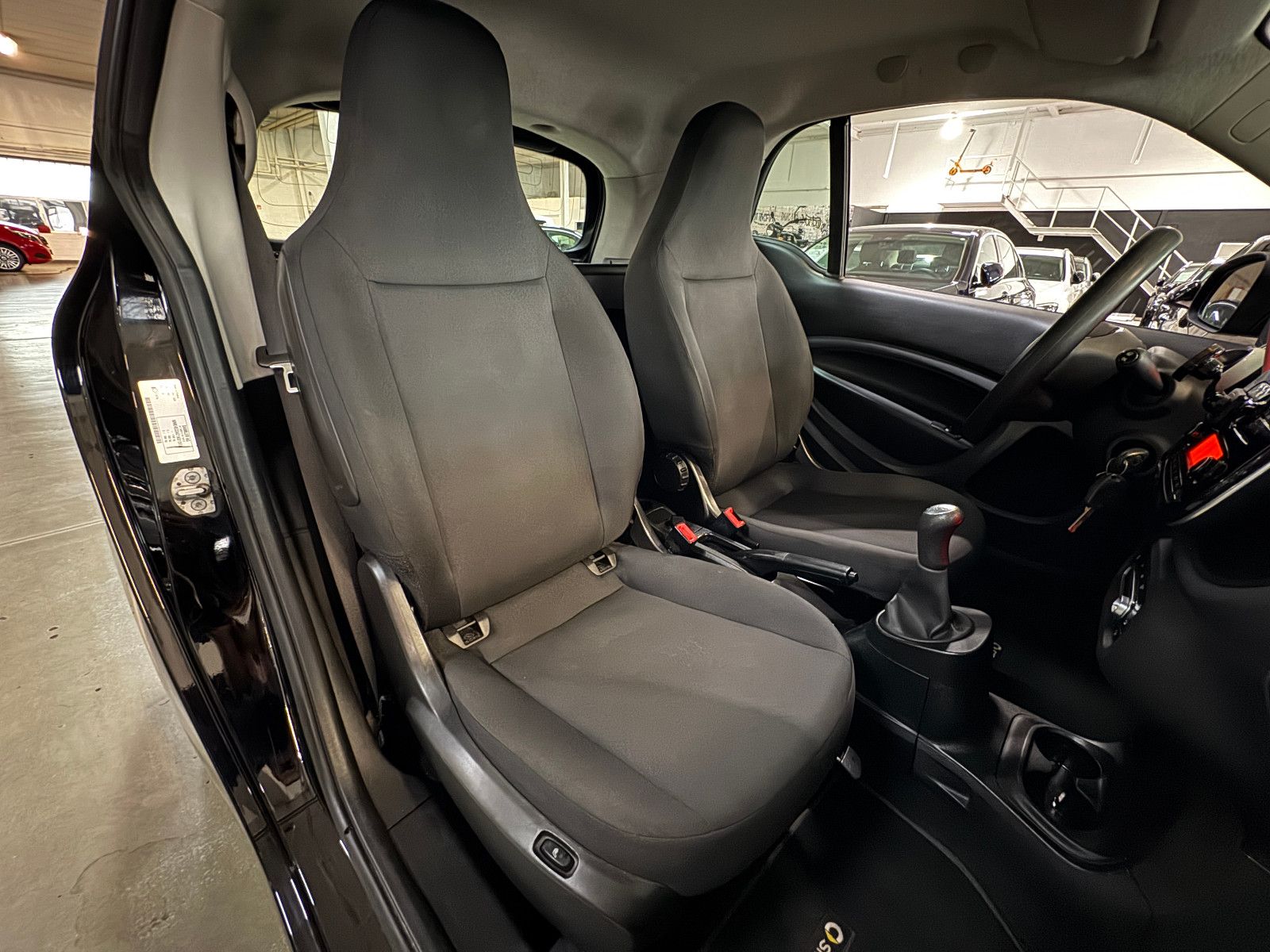 Fahrzeugabbildung Smart ForTwo Coupe 52 KW FACELIFT TEMPOMAT KLIMA SHZT