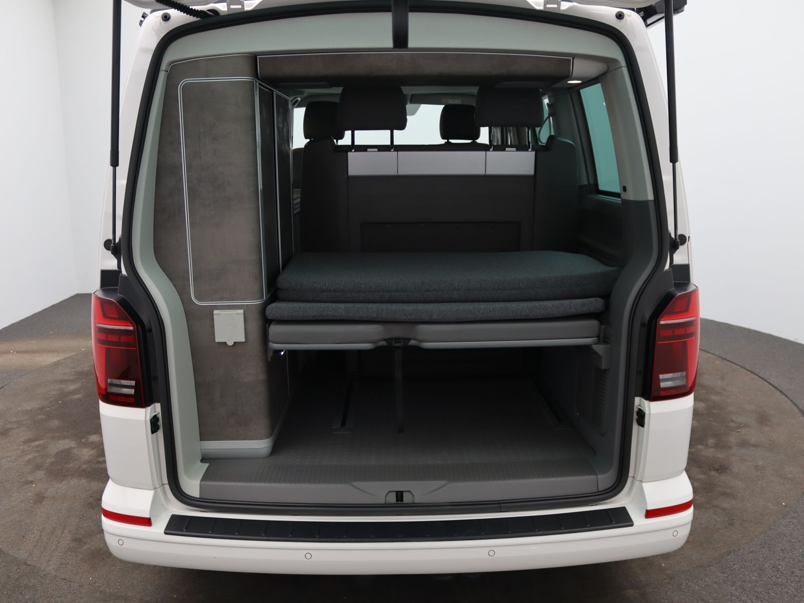 Volkswagen T6 California - Bild 9