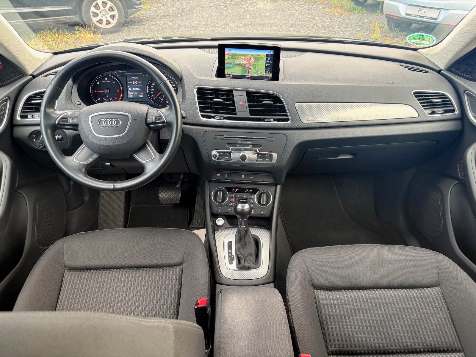 Fahrzeugabbildung Audi Q3 design quattro 2.0 TDI S-tronic Navi LED SHZ