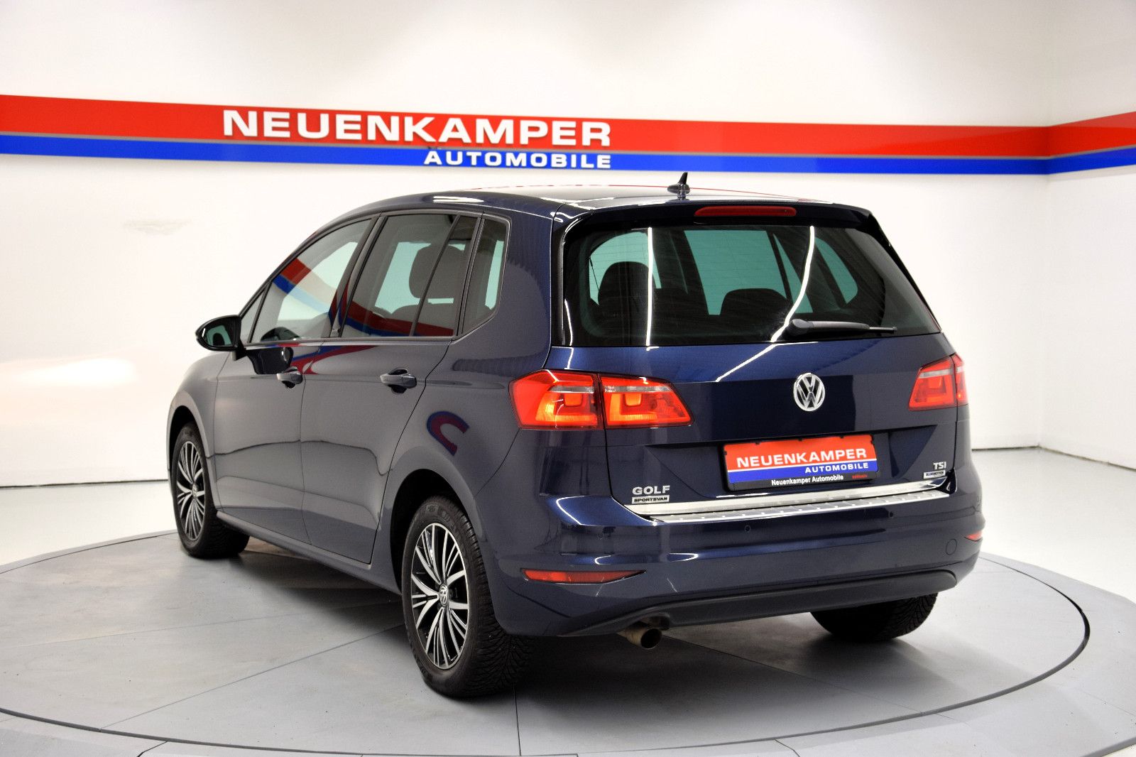 Fahrzeugabbildung Volkswagen Golf Sportsvan VII Allstar BMT DSG PDC Shz Klima