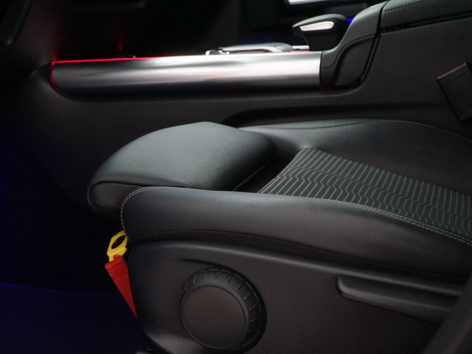 Mercedes-Benz B 220d 4Matic Night-Paket! Allrad! foto 21