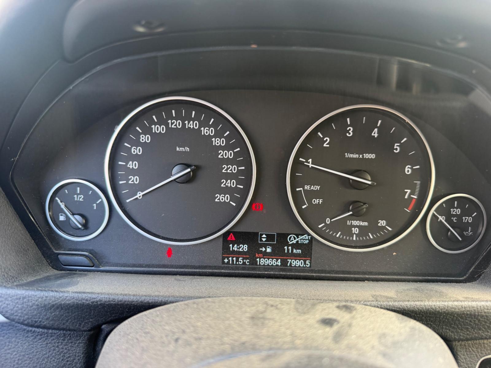BMW 316 2014 — photo 13