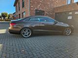 Mercedes-Benz E 200 Coupé E 200 - - Mercedes-Benz Gebrauchtwagen Privatanbieter