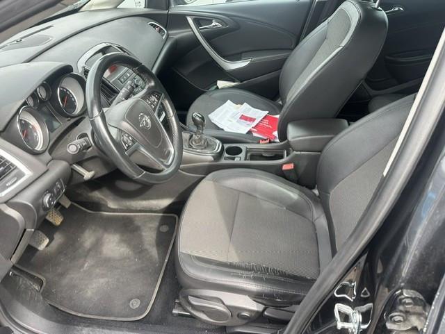 Opel Astra 2014 — photo 5