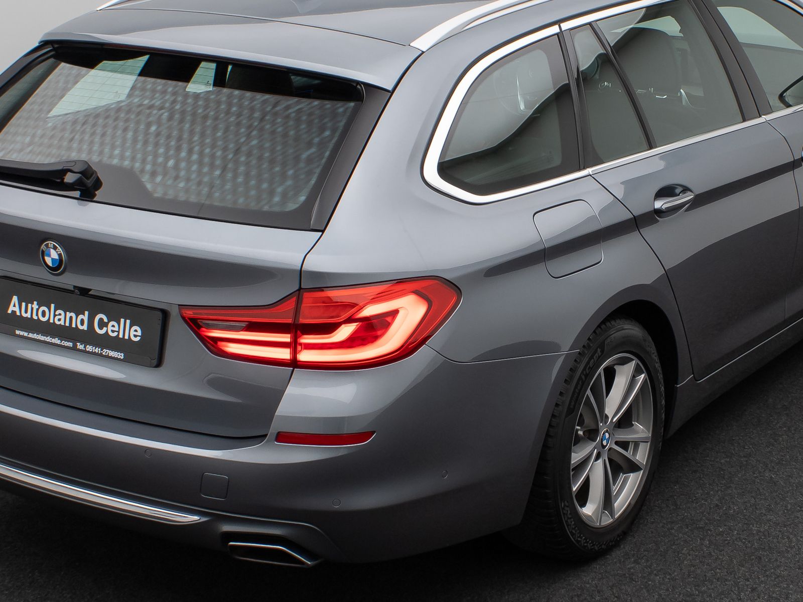 Fahrzeugabbildung BMW 540i xD Luxury Line Kamera HUD HiFi Komfort AHK