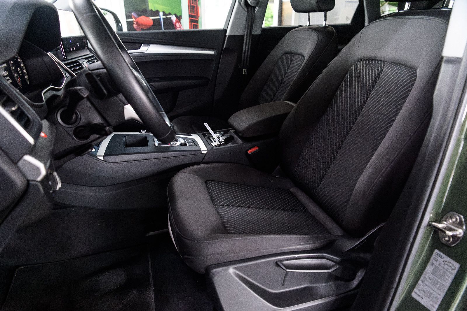 Fahrzeugabbildung Audi Q5 40 TDI quattro S line VIRT/RFK/AHK/SZH
