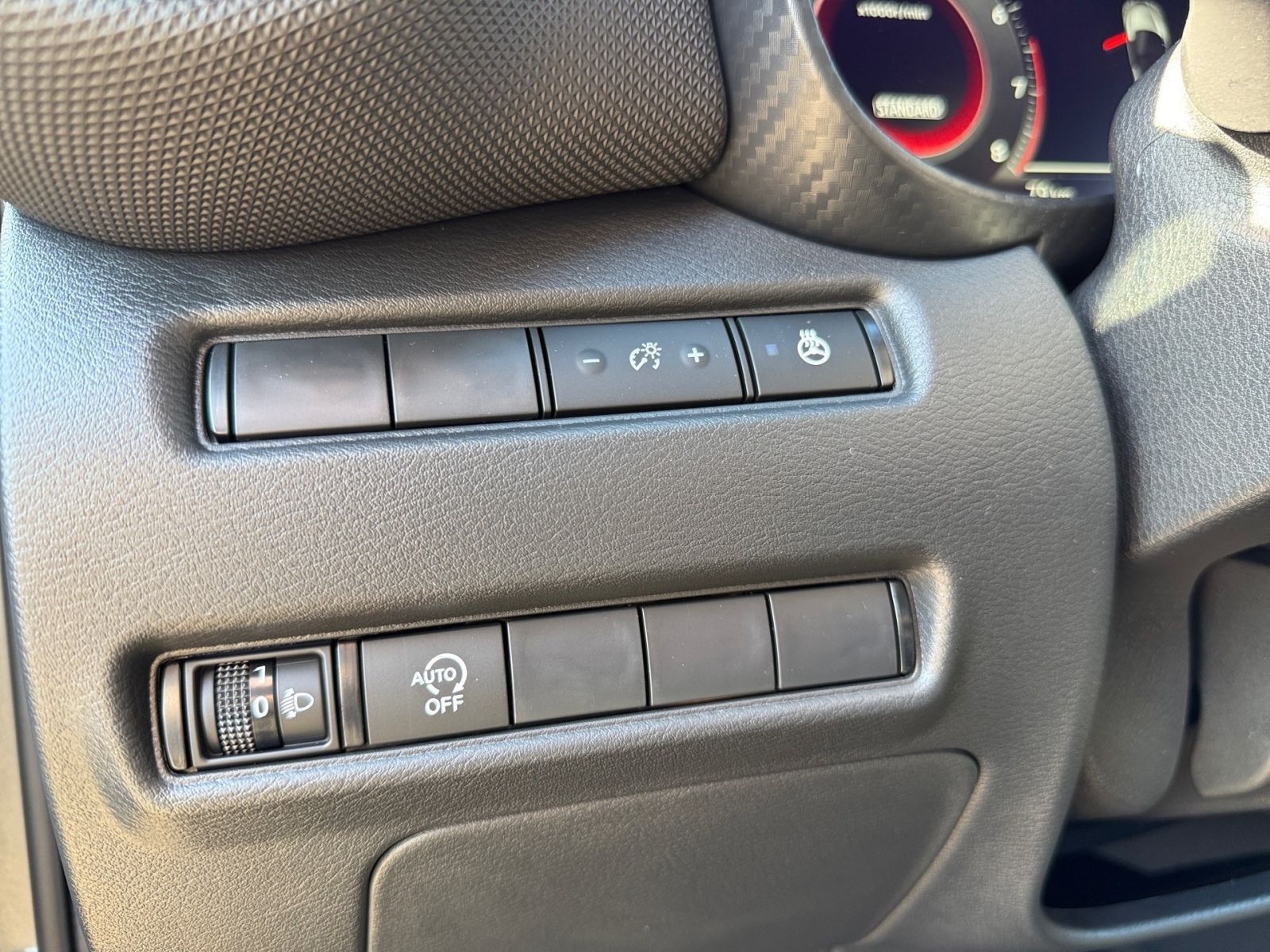 Fahrzeugabbildung Nissan Juke 1.0 DIG-T N-Connecta 6MT *NAVI*KAMERA*WINTE
