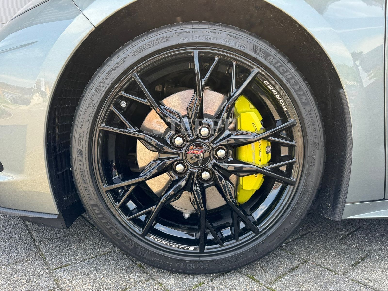 Corvette C8 Stingray Coupe 6,2 V8 3LT Europamodell STEPPE