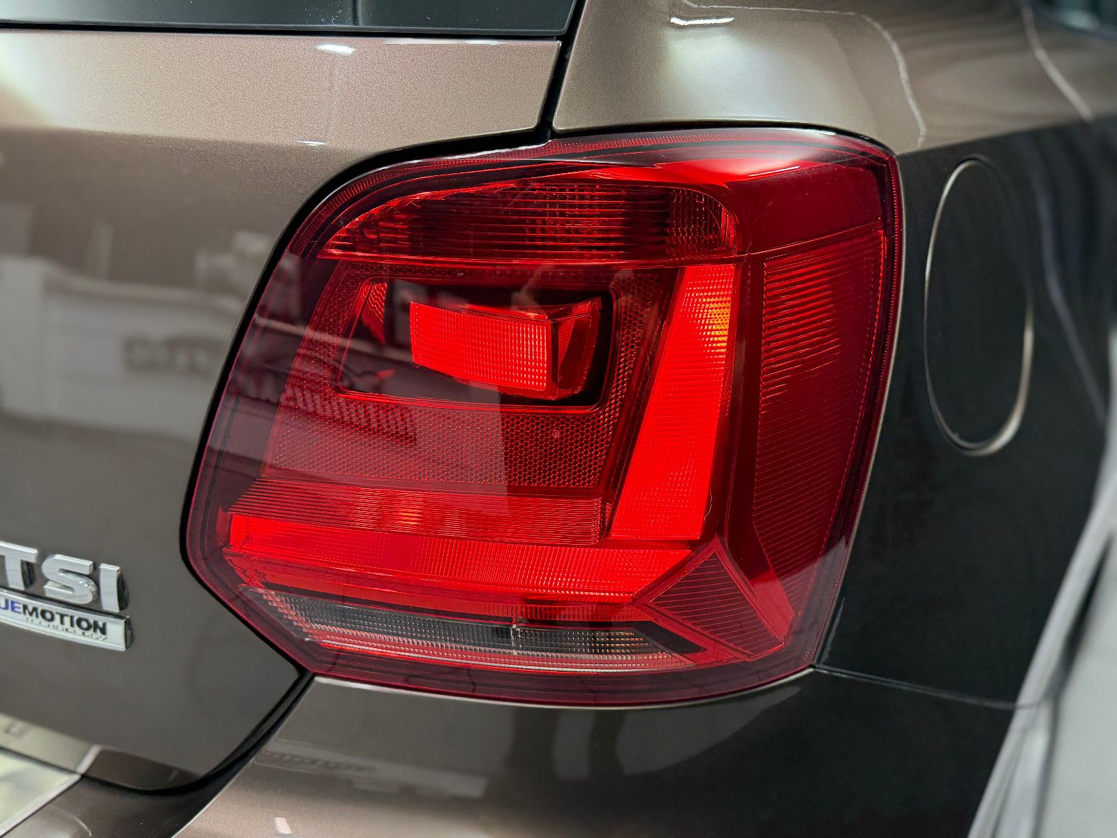 Fahrzeugabbildung Volkswagen Polo V Highline BMT/Start-Stopp|KLIMA|PDC|1-HD