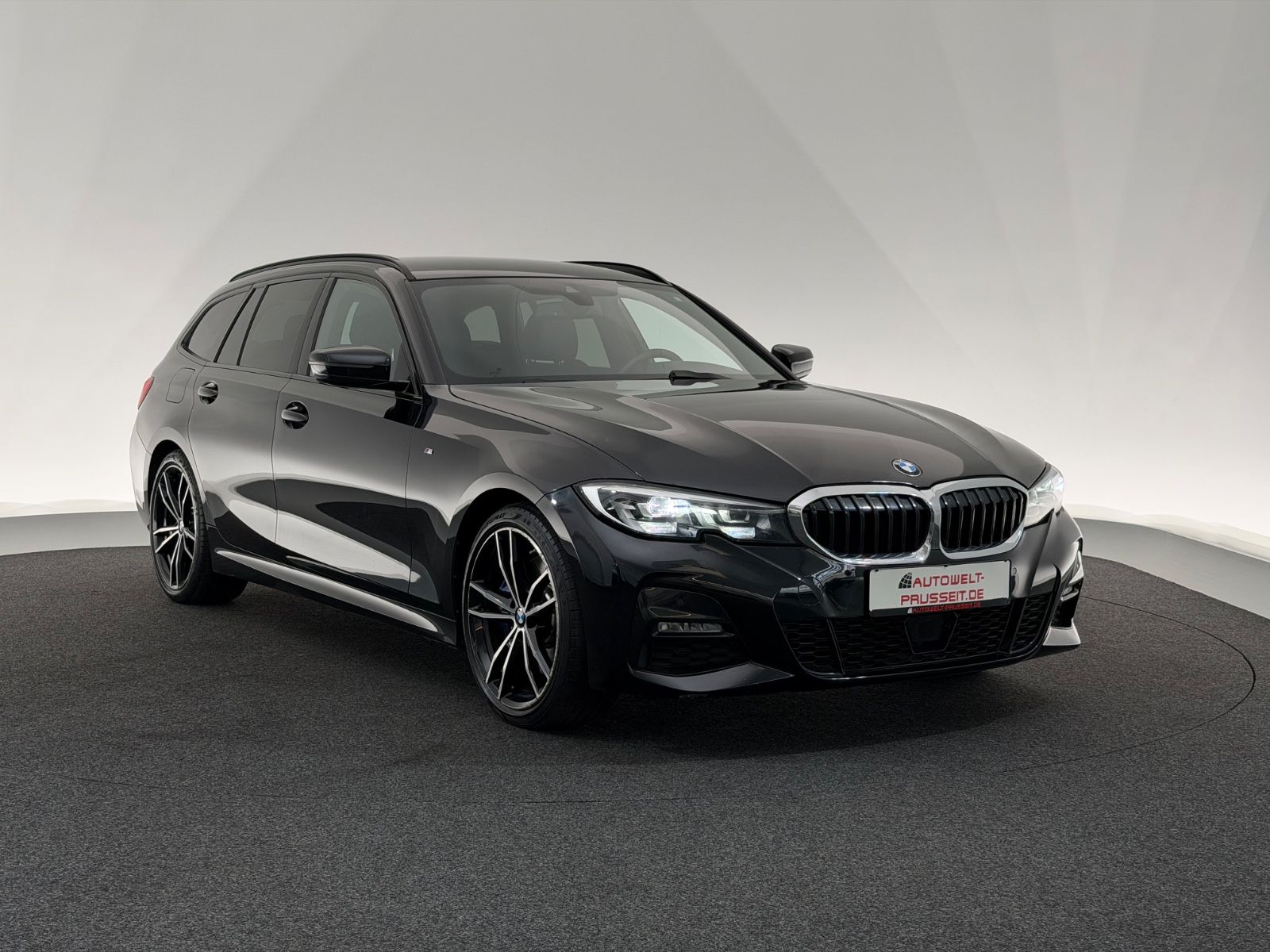 Gebrauchtwagen BMW 330d 330d Touring xDr.*M SPORT*LED-AHK-ACC-HiFi-SHZ in Fulda