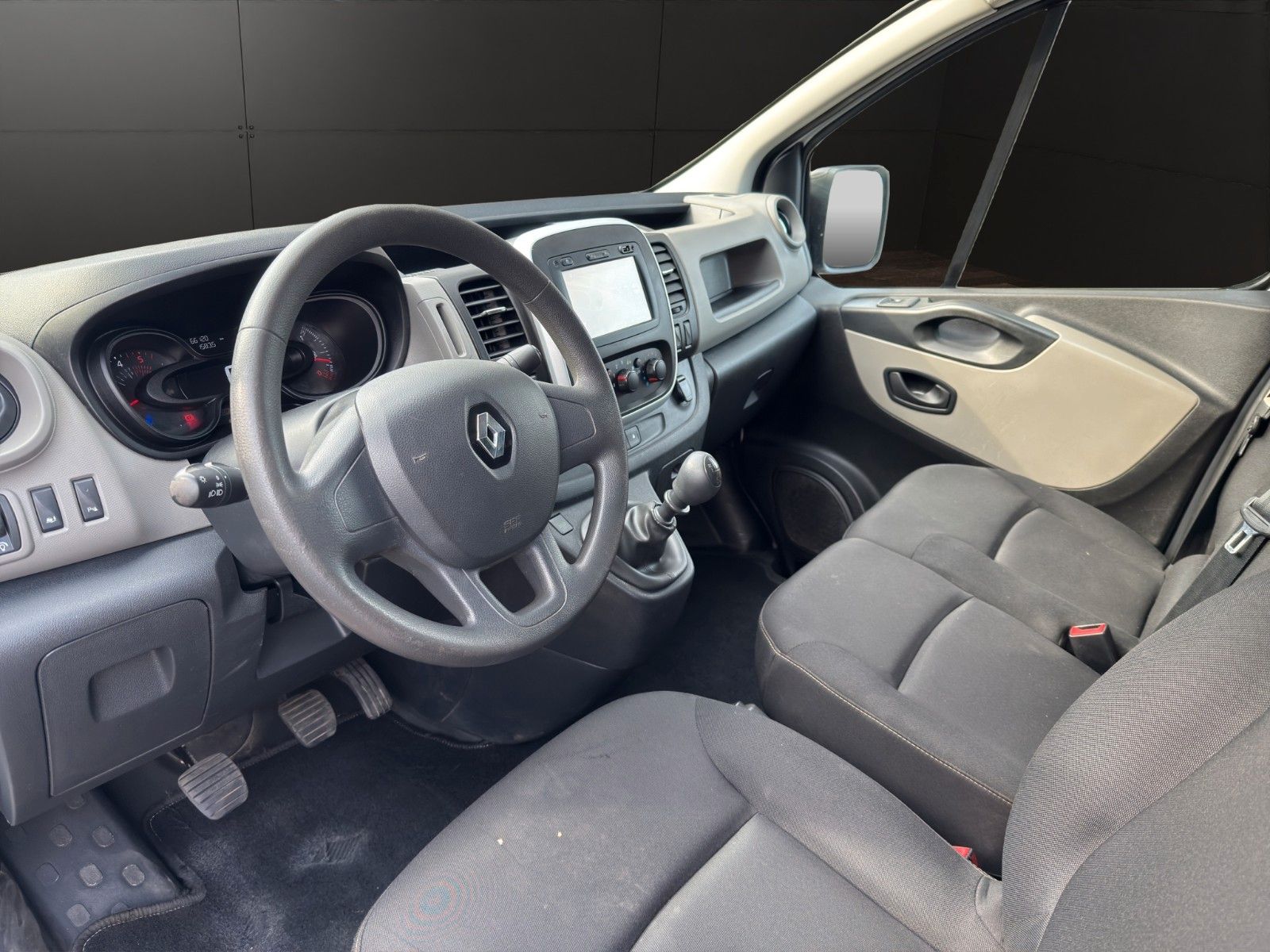 Fahrzeugabbildung Renault Trafic Kasten *3-Sitzer*Werkstattausbau*NAVI