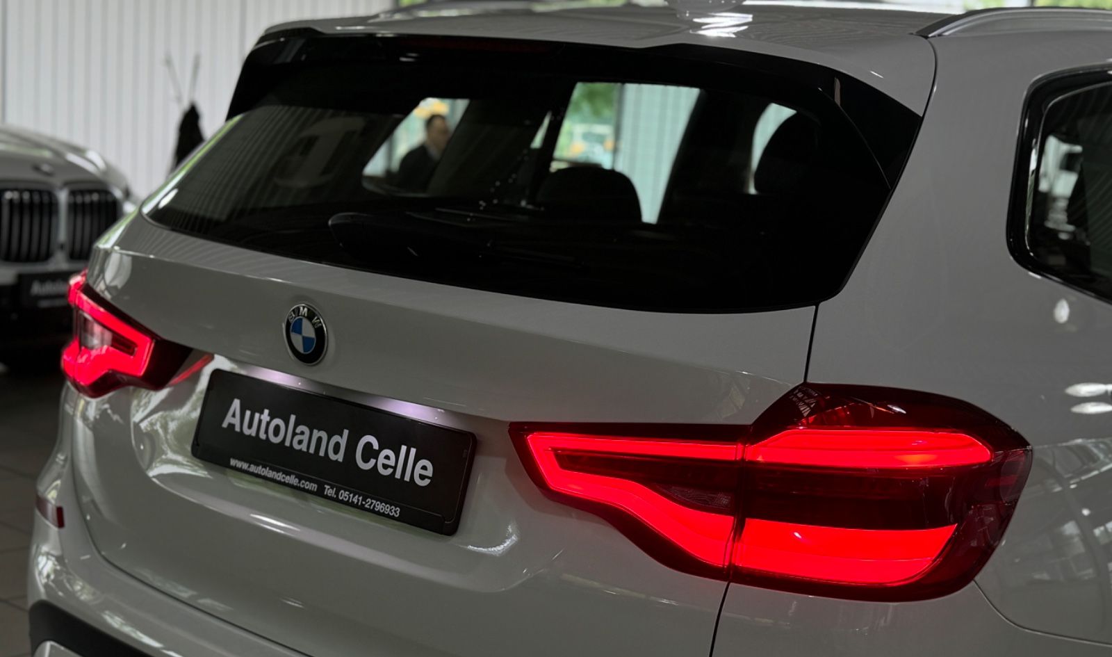 Fahrzeugabbildung BMW X3 xD20i xLine HUD CockPit+Komfort DrivAssis LED