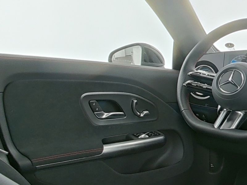Fahrzeugabbildung Mercedes-Benz CLA 350 4M SB EQ AMG Night+Superscreen+FlexPro