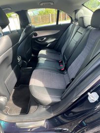 Mercedes E 200 - 6