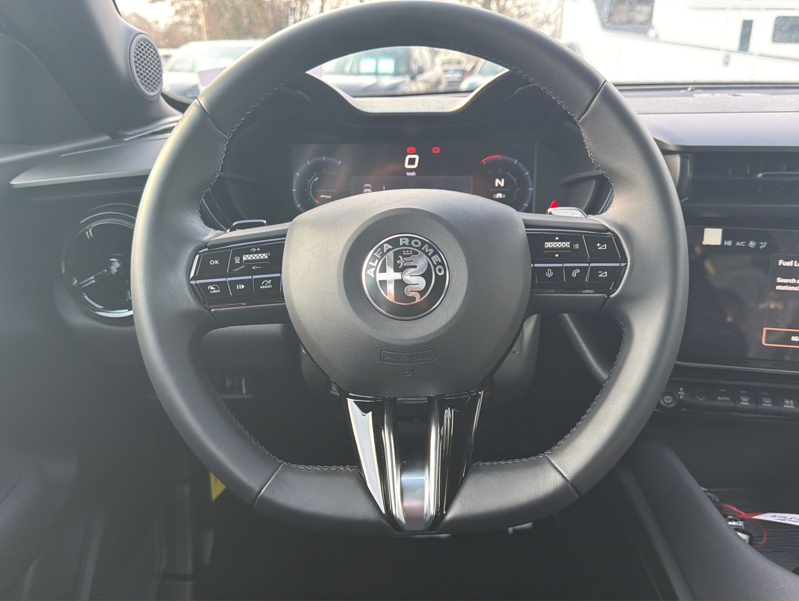 Fahrzeugabbildung Alfa Romeo Junior Ibrida 1.2 VGT 48V-Hybrid 100 kW Speciale