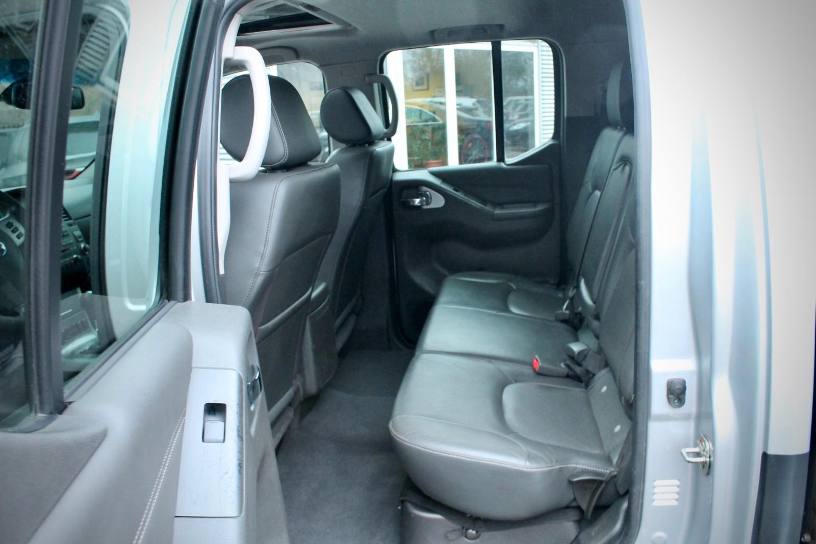Nissan Navara 3.0 V6 dCi 231 ch BVA 4x4 – 2014