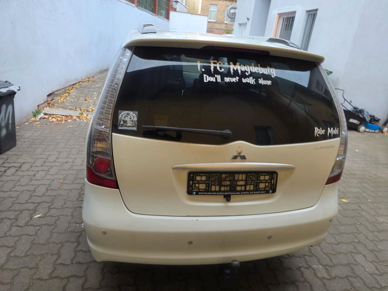 Mitsubishi Grandis 2008 — photo 7