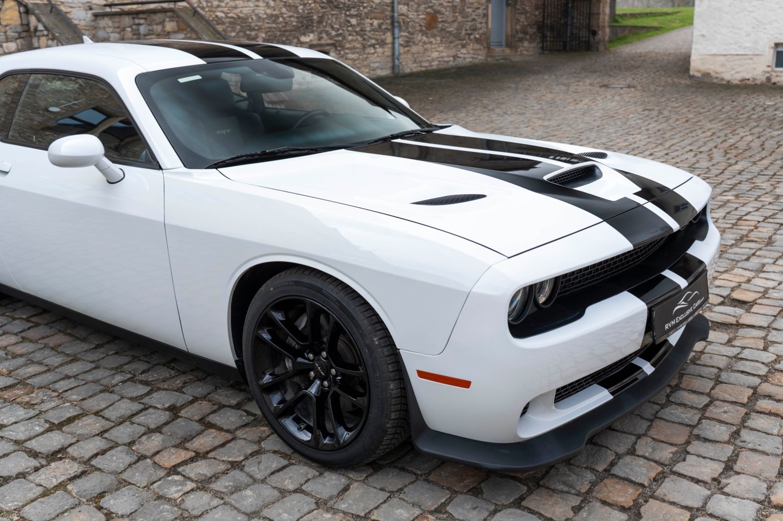 Fahrzeugabbildung Dodge Challenger 6,4L SCAT PACK ALPINE CARPLAY KAM