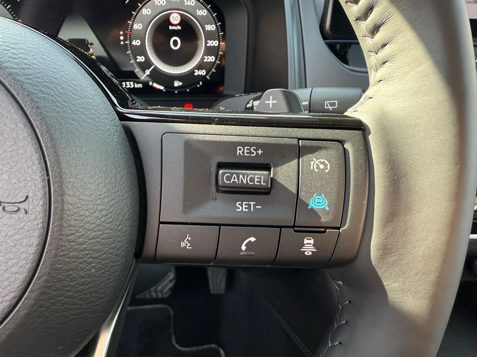 Fahrzeugabbildung Nissan Qashqai N-Connecta MHEV - Navi, 360°, Winter-P.
