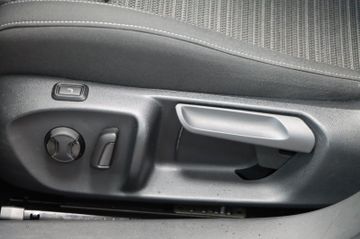 Skoda Superb Combi 2.0 TDI 142 kW 4x4 AHK StHz