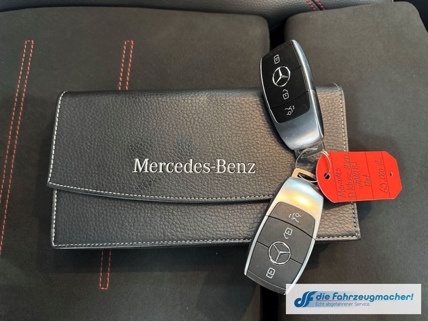 Fahrzeugabbildung Mercedes-Benz B 200 Sportpaket AHK-klappbar El. Panodach Navi