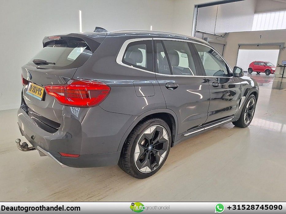BMW iX3 High Executive 80 kWh imagem 2