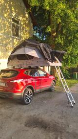 Nissan Qashqai 1.6 Tekna mit Dachzelt - Nissan Qashqai mit Diesel-Antrieb: Limousine, Automatik