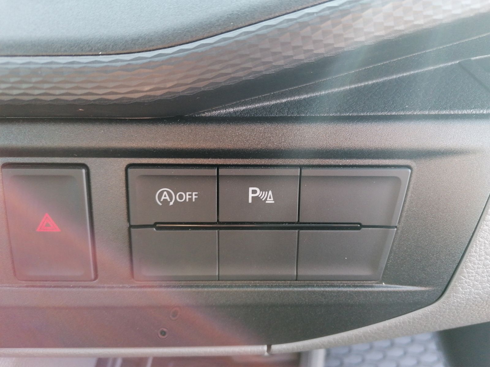 T6.1 Kombi 2.0 TDI DSG LED+NAVI+ACC+PDC+