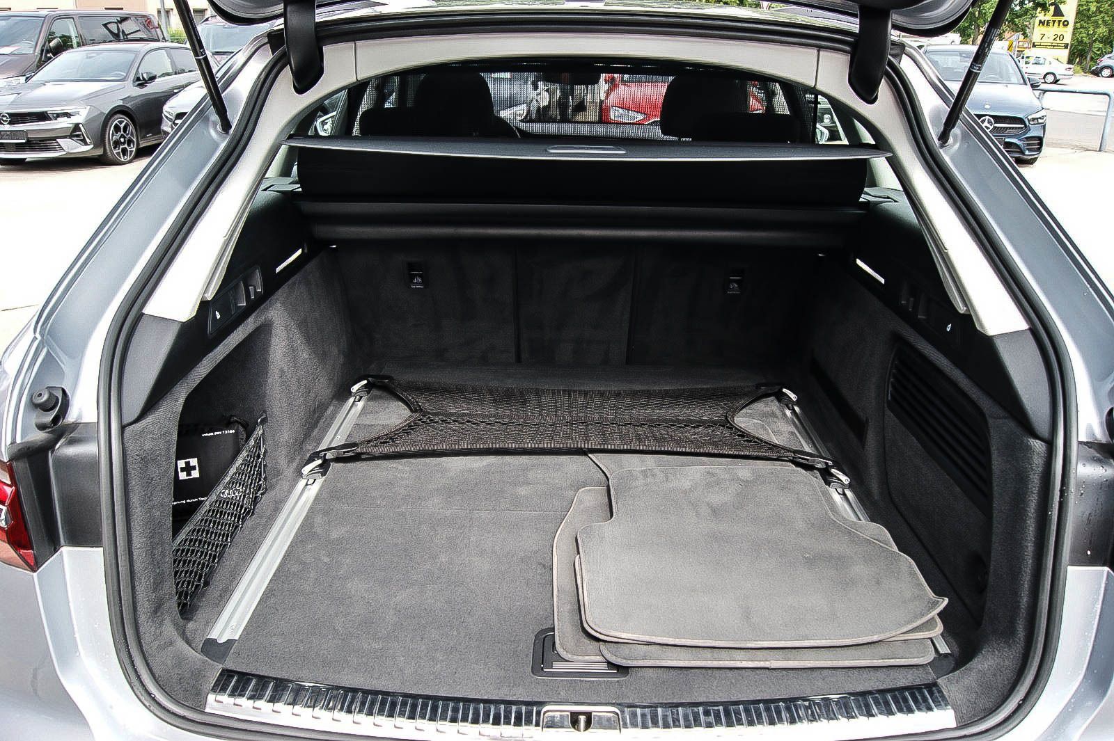 Fahrzeugabbildung Audi A6 Avant 35 TDI S-tronic NAVIGATION VIRTUAL LED