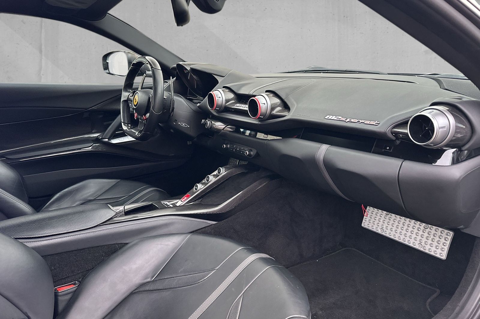 Fahrzeugabbildung Ferrari 812*100% Karbon*LED*Lift*JBL*Display*Kamera