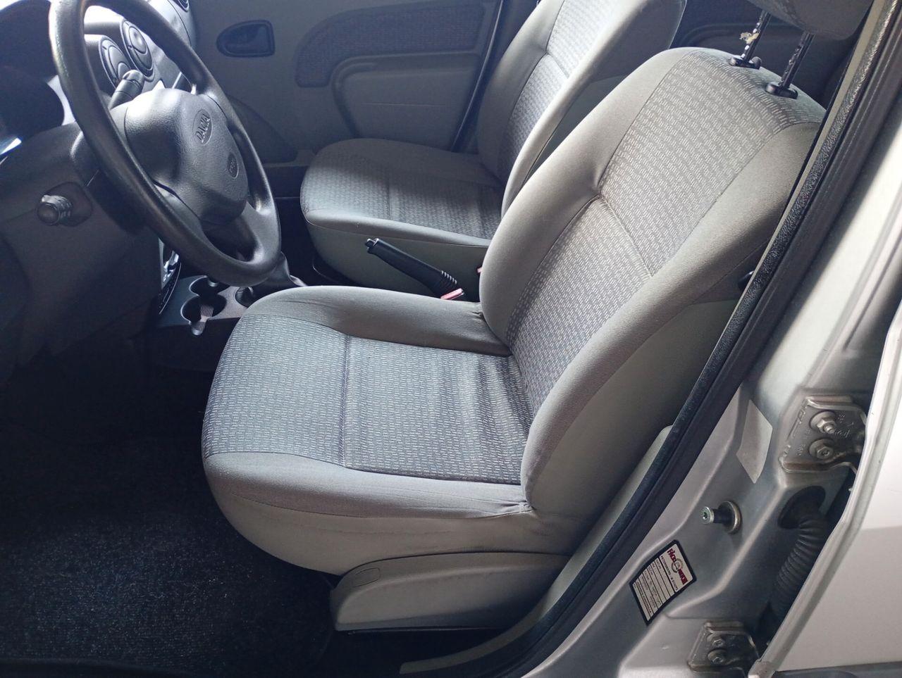 Dacia Logan 2009 — photo 11