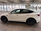 Tesla Model Y Performance Dual Motor AWD - gebrauchte Tesla Model Y aus dem Jahr 2024