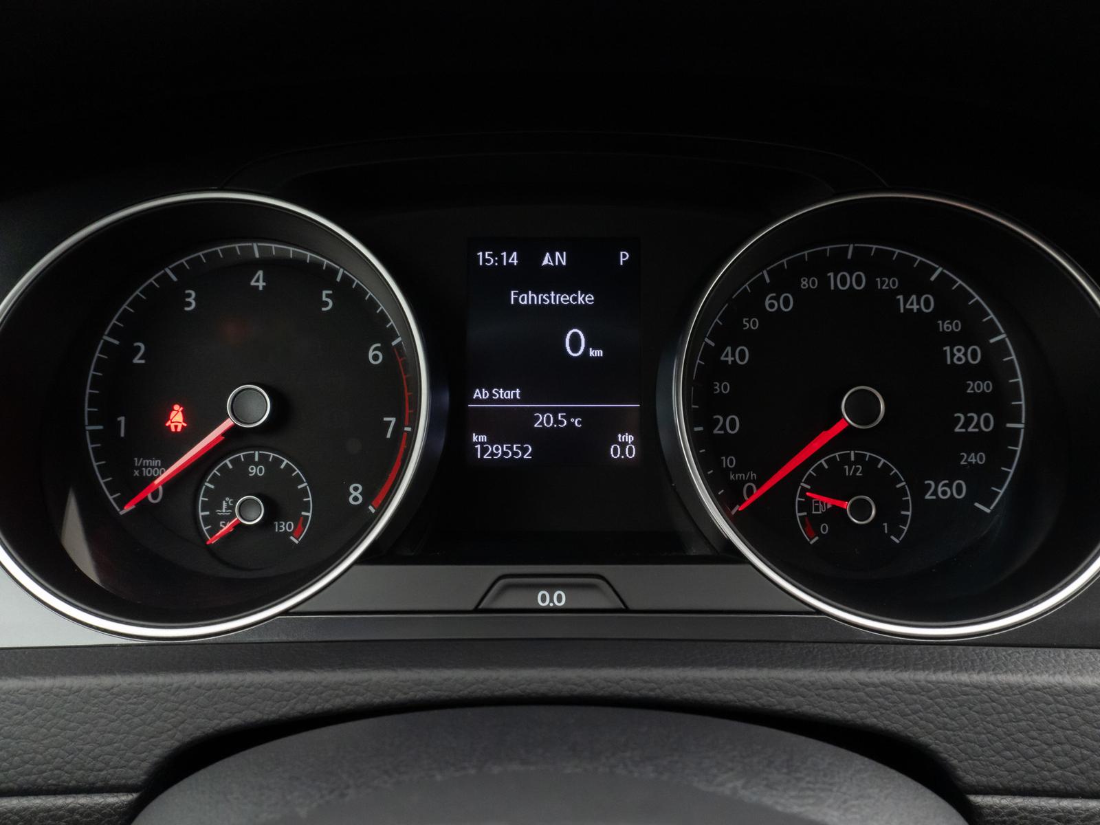 Volkswagen Golf VII Variant Comfortline Navi PDC Standheiz