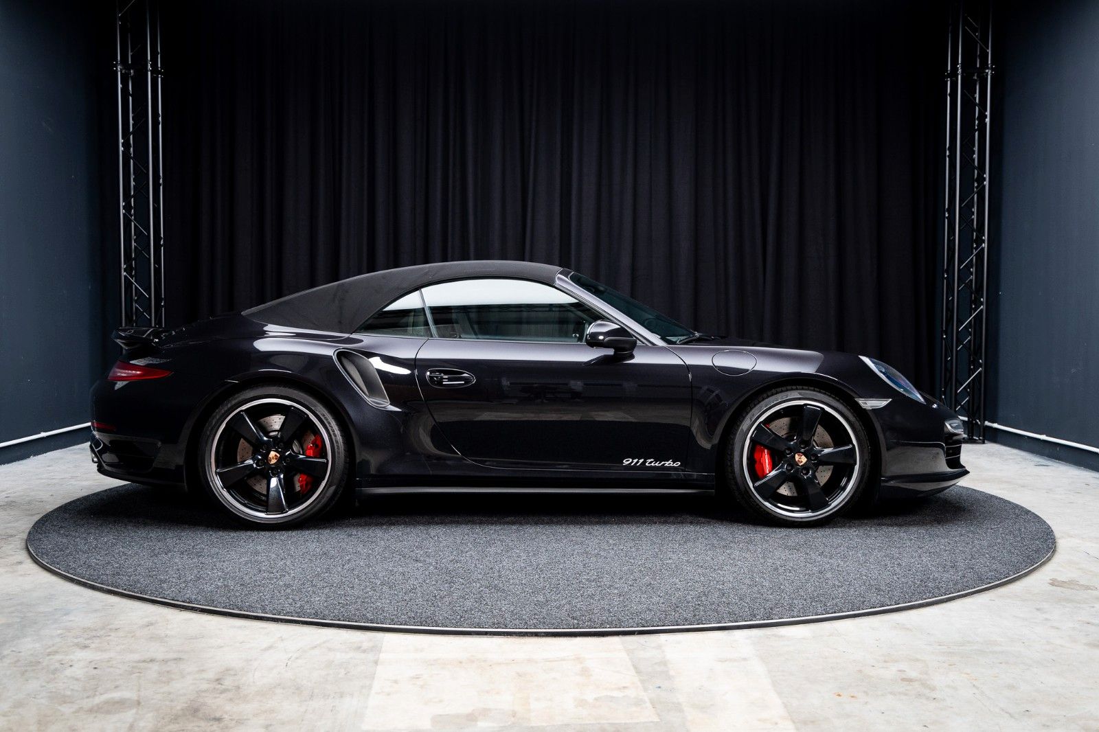 Fahrzeugabbildung Porsche Turbo Cabrio + 2. Hand + Scheckheft + Approved