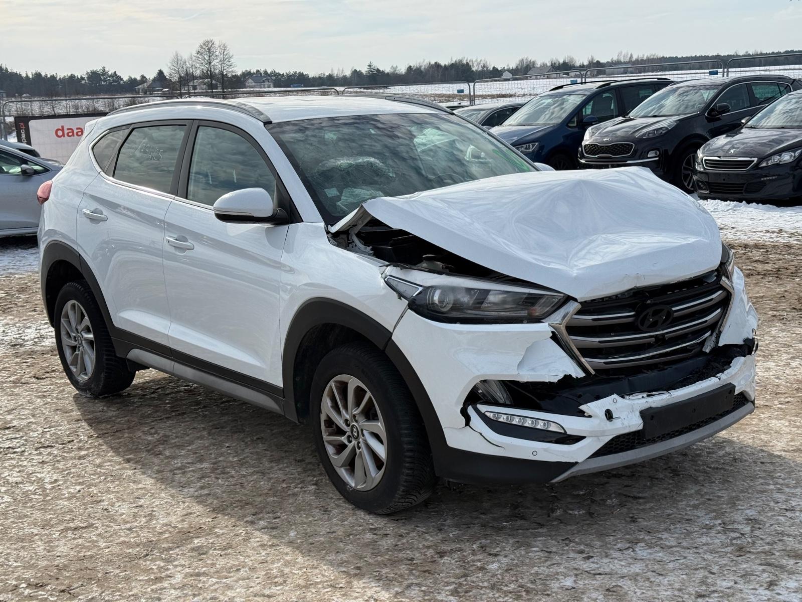 Hyundai Tucson blue Classic 2WD
