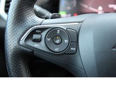 Fahrzeugabbildung Opel Grandland GSe *4x4*Kamera*Standheizung!*Allrad*