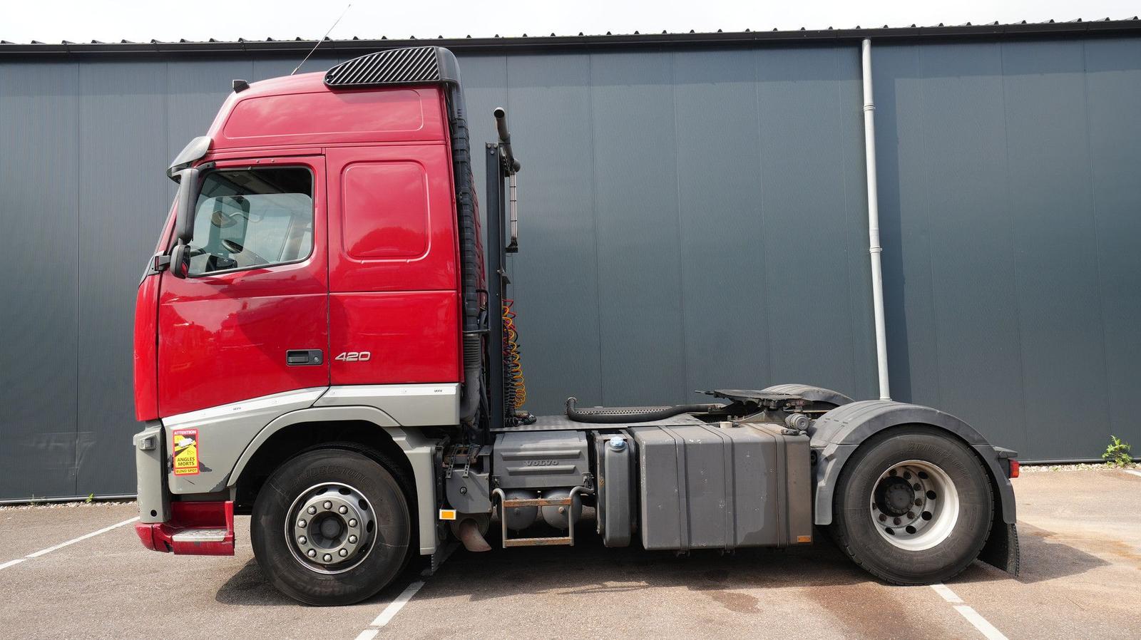 Volvo FH 420 ADR tractor unit euro 5 PTO