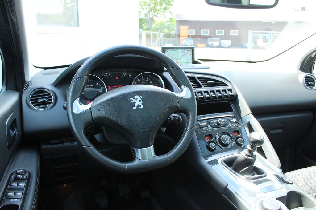 PEUGEOT 3008 – Bild 13 von 22