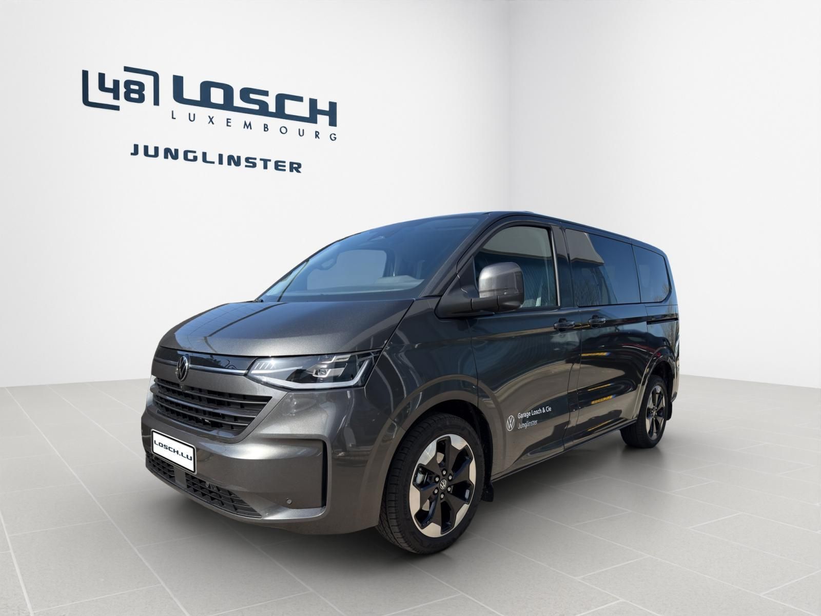 Volkswagen T7 Caravelle Style KR