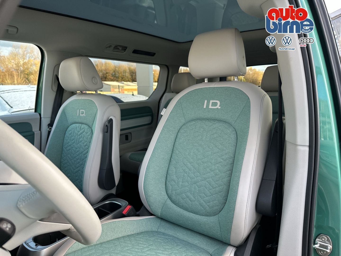 ID. Buzz Pro LR HUD AHK-klappbar Panorama Navi S