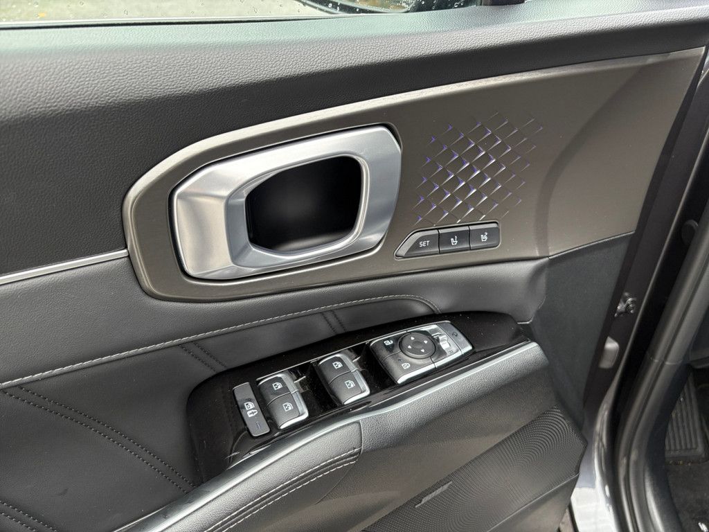 Fahrzeugabbildung Kia Sorento 1.6 T-GDI Plug-In Hybrid Platinum 4WD EU