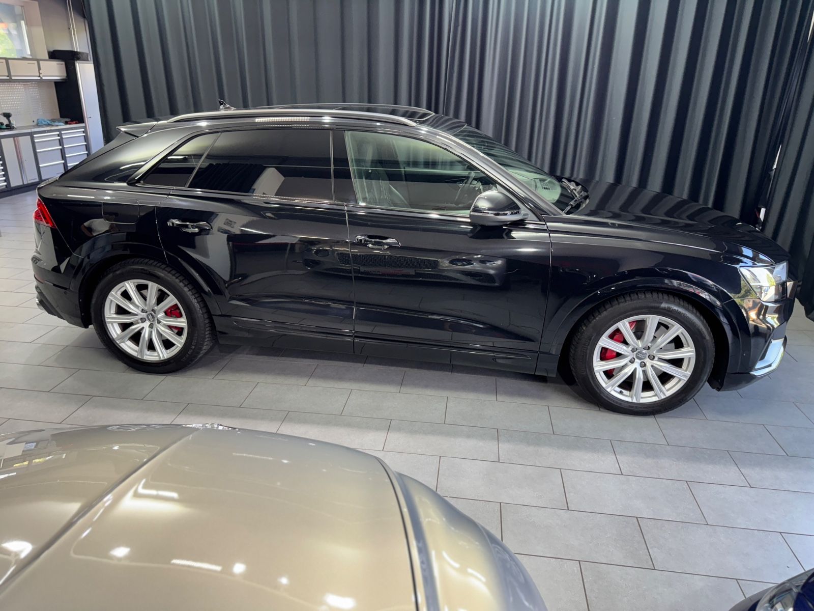 Fahrzeugabbildung Audi SQ8 4.0TDI QUATTRO|MASSAGE|B&O|CARBON|MATRIX|HuD