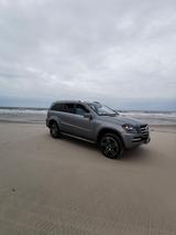 Mercedes-Benz GL 500 4MATIC - - graue Mercedes-Benz GL 500