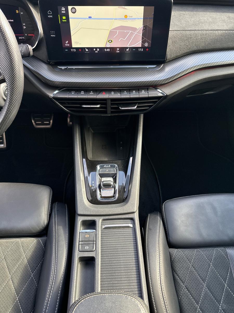 Skoda Octavia Combi 2.0 TDI RS 4x4 NAV+LED+PANO+KAMERA