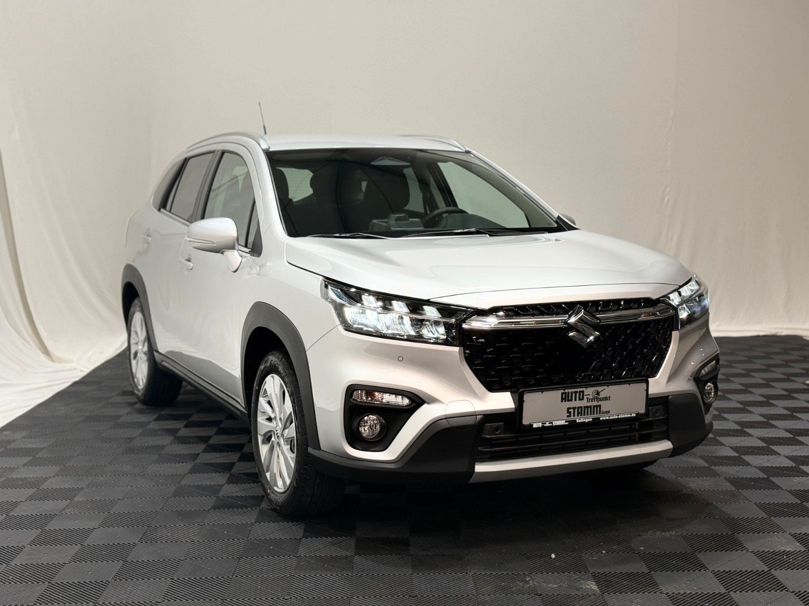Fahrzeugabbildung Suzuki S-Cross 1.4 BOOSTERJET Hybrid Comfort