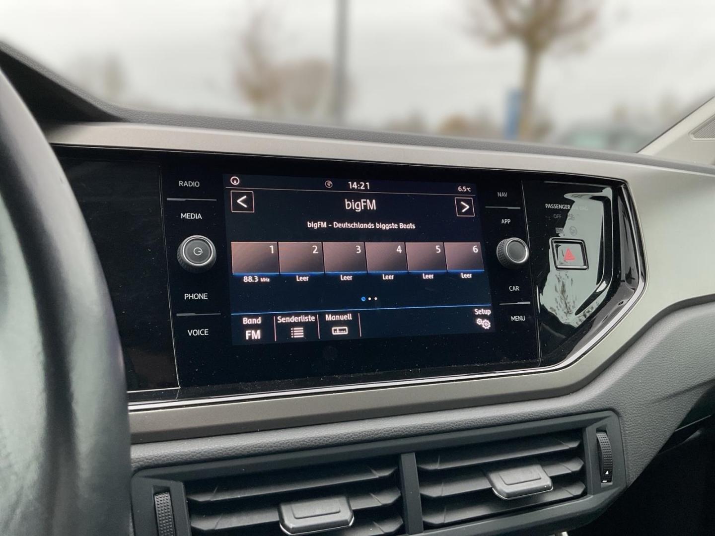 Volkswagen Polo Comfortline 1.0 TSI Navi Apple CarPlay, миниатюра 18