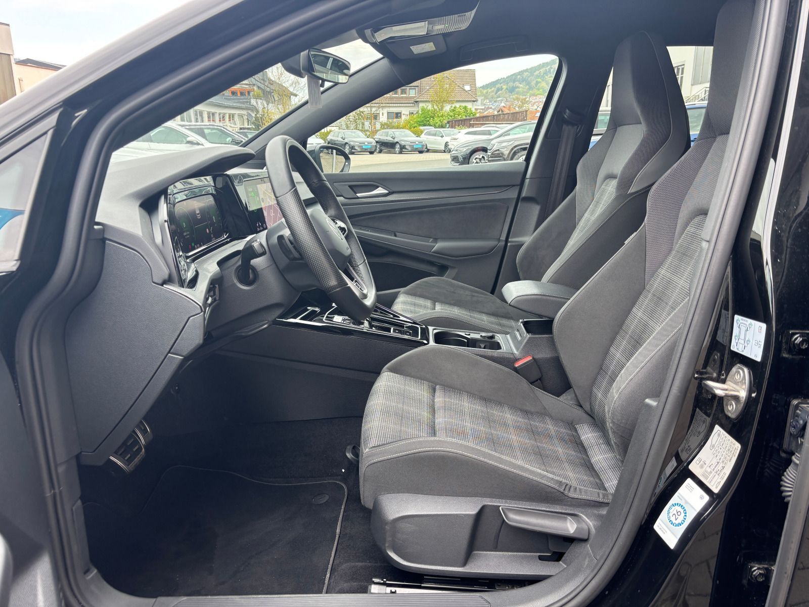 Volkswagen Golf - Bild 12